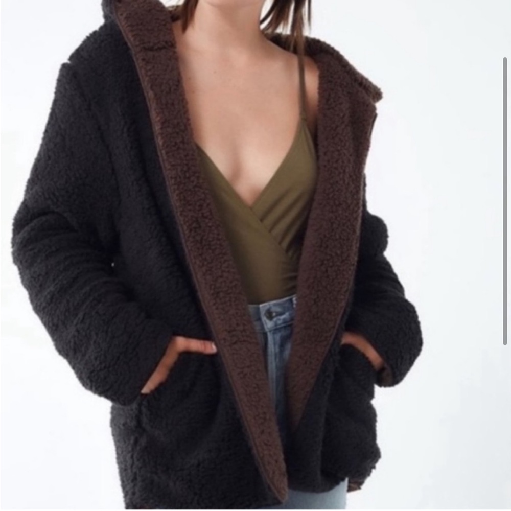 BDG Camella reversible teddy Sherpa jacket